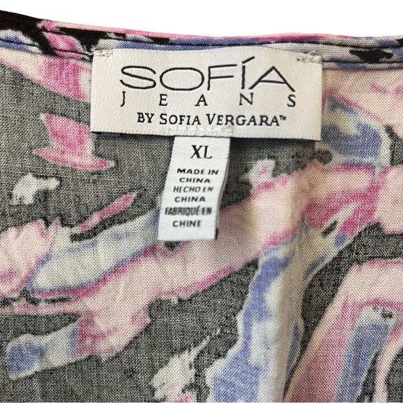 Sofia Vergara Smocked Peplum Sleevless Top - Picture 5 of 6